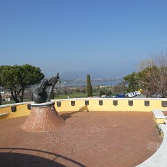 P1180940   Al parcheggioo, h. 13.05 .